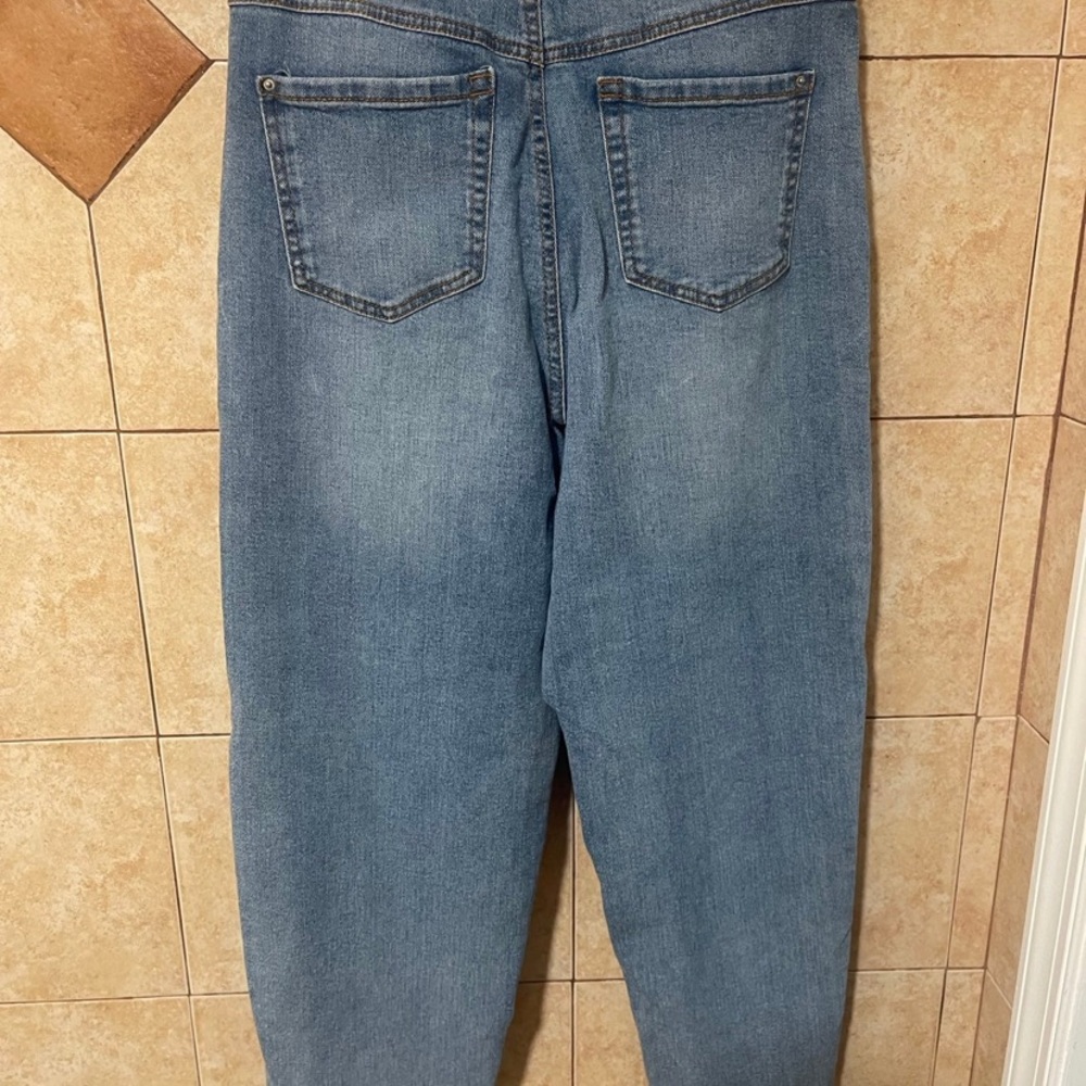 Inc jeans size med 8-10